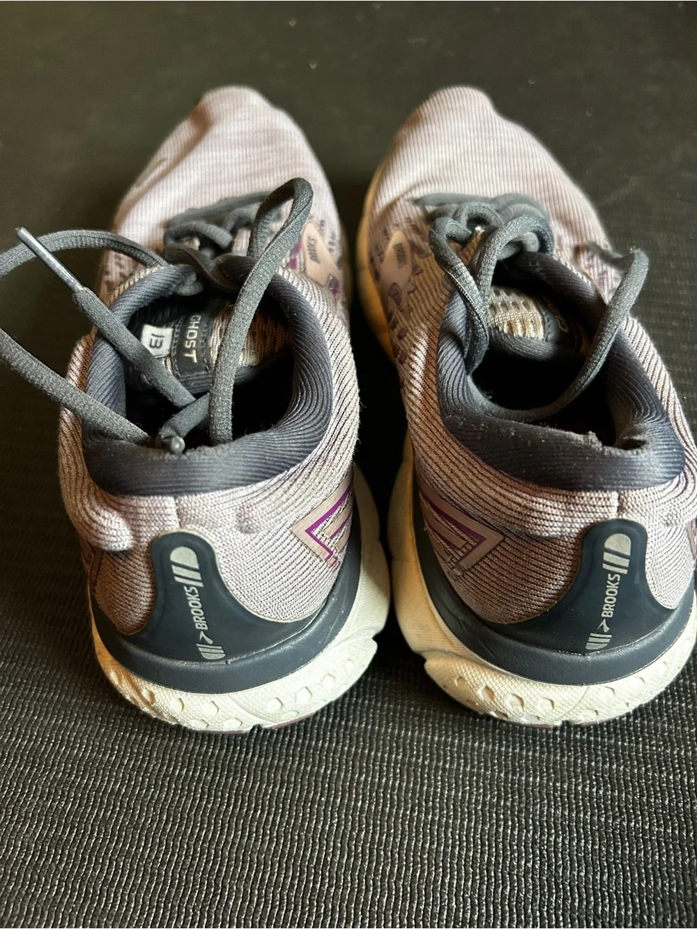 Brooks Ghost 13 Women’s 8.5 Running Shoes Gray Purple Athletic